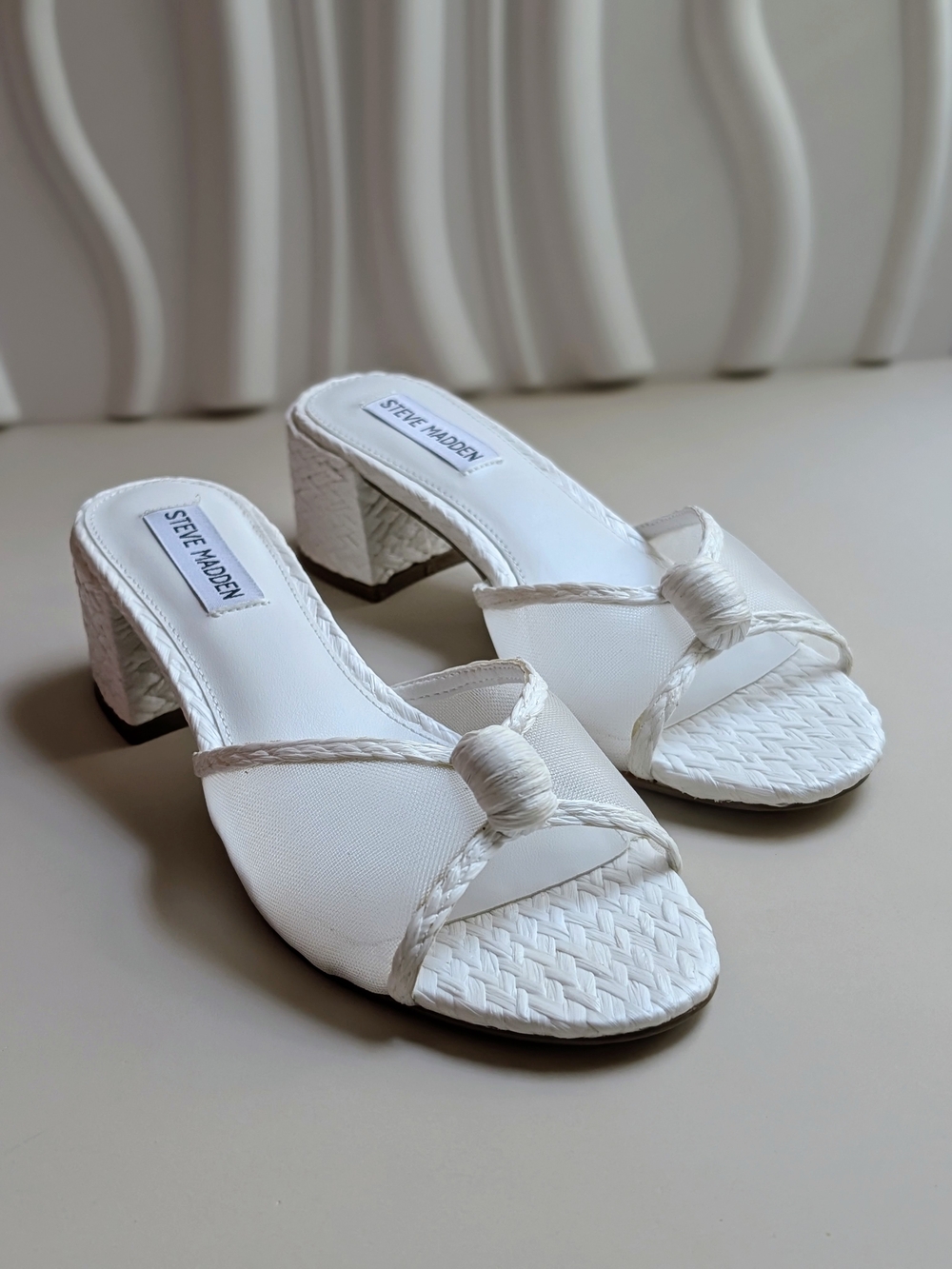 NIB Steve Madden Melodee Ivory Raffia Mesh Block Heel Sandals 8